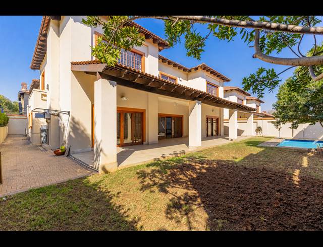 5 BEDROOM HOUSE FOR SALE IN BRYANSTON